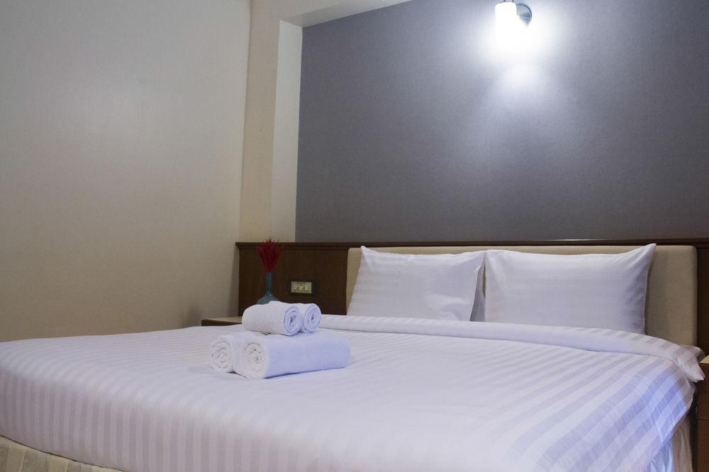 Hatyai Holiday Hotel Хат Яй Екстериор снимка