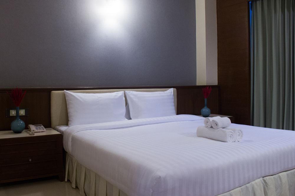 Hatyai Holiday Hotel Хат Яй Екстериор снимка