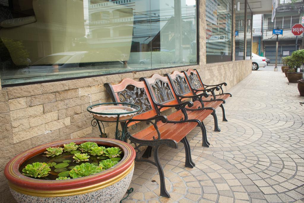 Hatyai Holiday Hotel Хат Яй Екстериор снимка