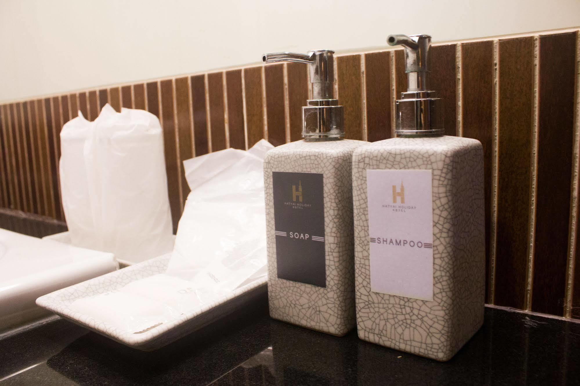 Hatyai Holiday Hotel Хат Яй Екстериор снимка