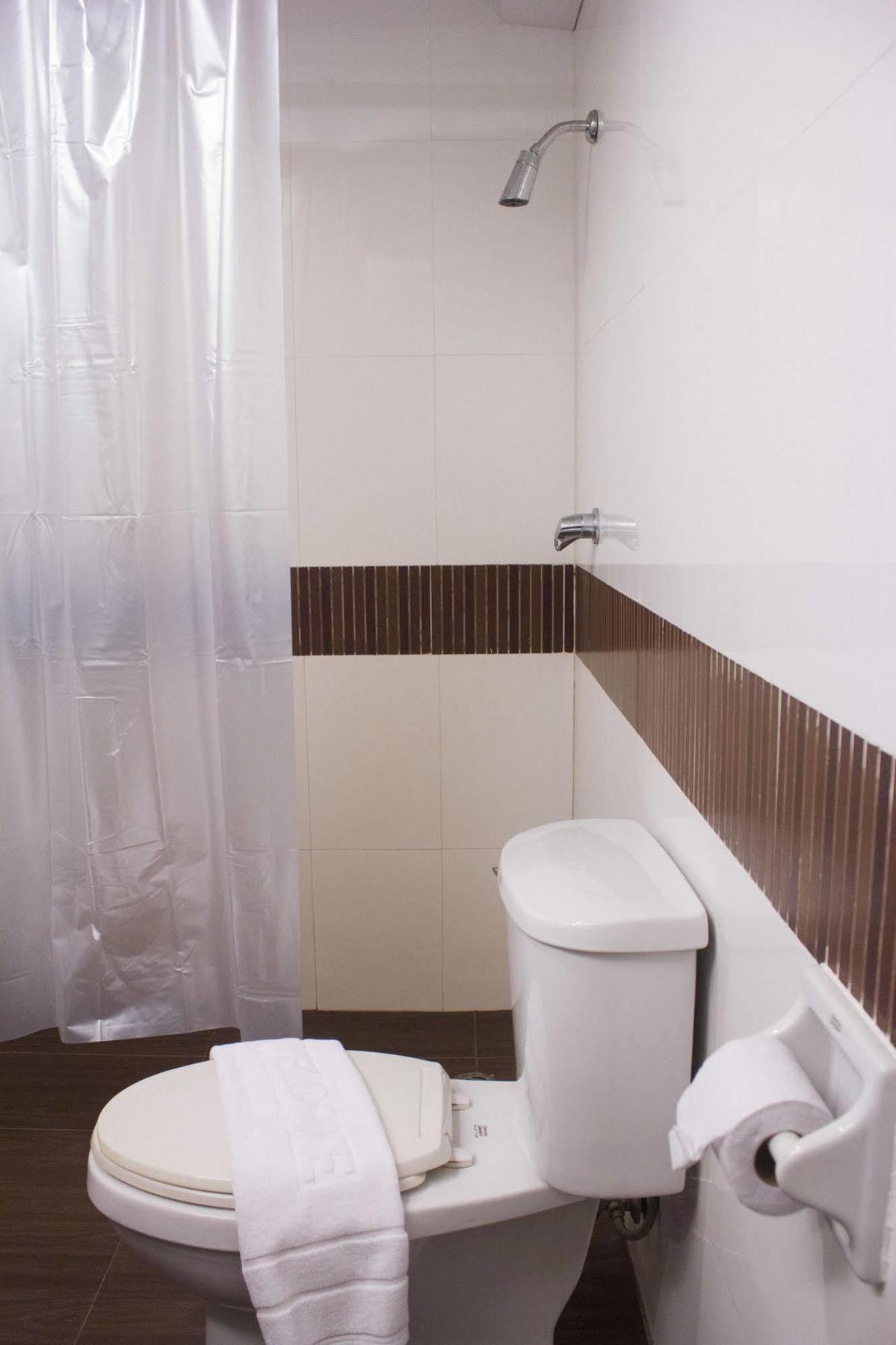 Hatyai Holiday Hotel Хат Яй Екстериор снимка