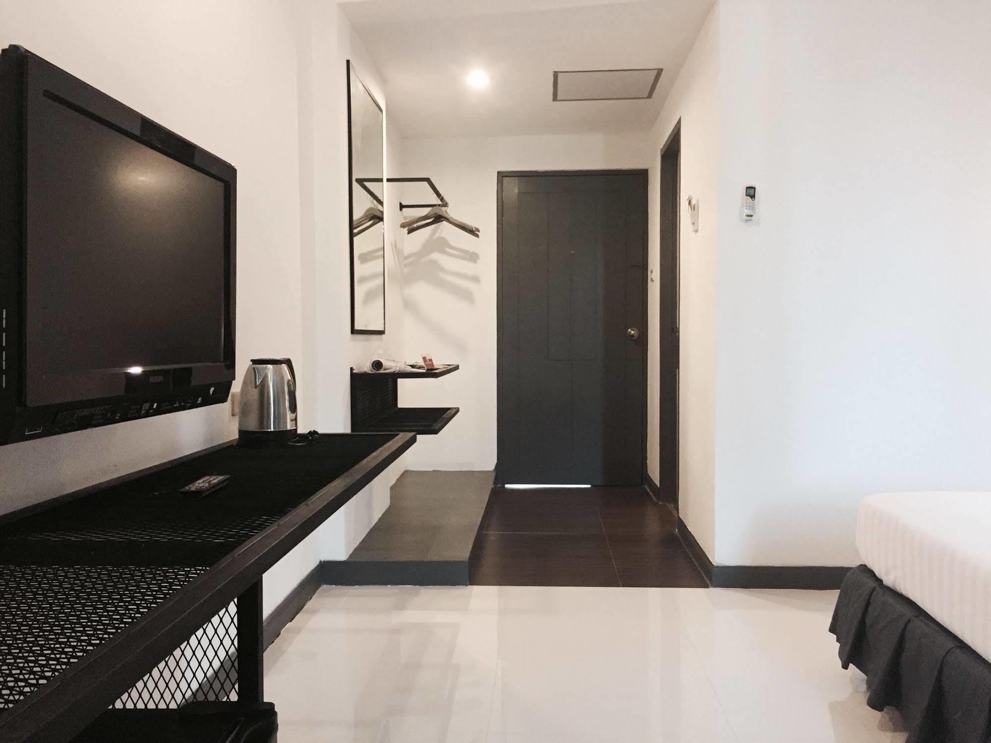 Hatyai Holiday Hotel Хат Яй Екстериор снимка