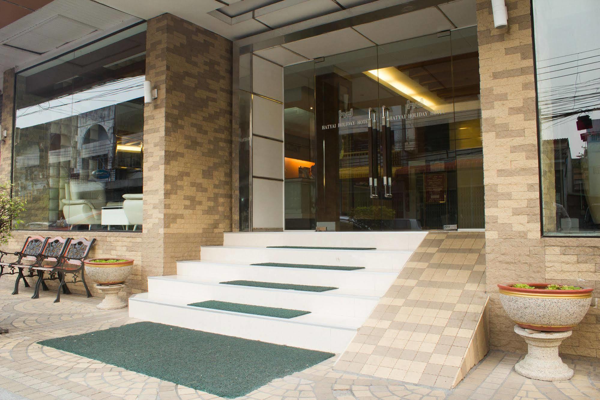 Hatyai Holiday Hotel Хат Яй Екстериор снимка